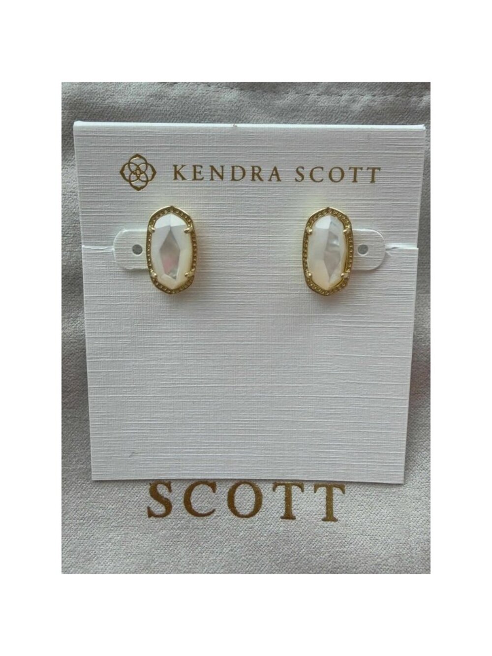 Kendra Scott Ellie Gold Stud Earrings In Ivory Pearl